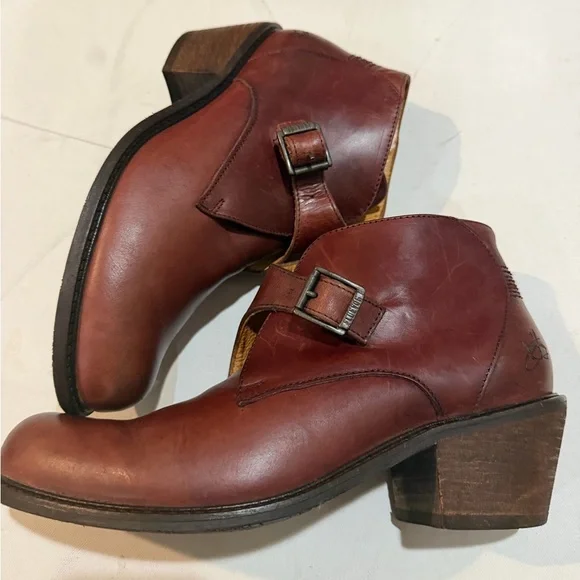 John Fluevog SHANA burgundy Leather Monk Strap Western Ankle Boot Sz US 10 UK 8 - Picture 1 of 16